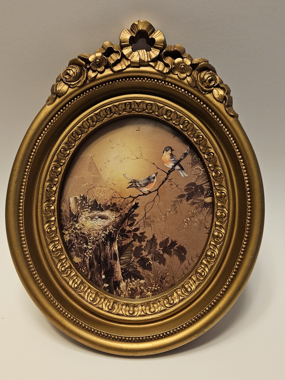 Gold Ornate Oval Wall Frame with Bird Artwork